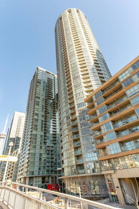 Luxury Downtown Lakeview & City View Condo Toronto Dış mekan fotoğraf