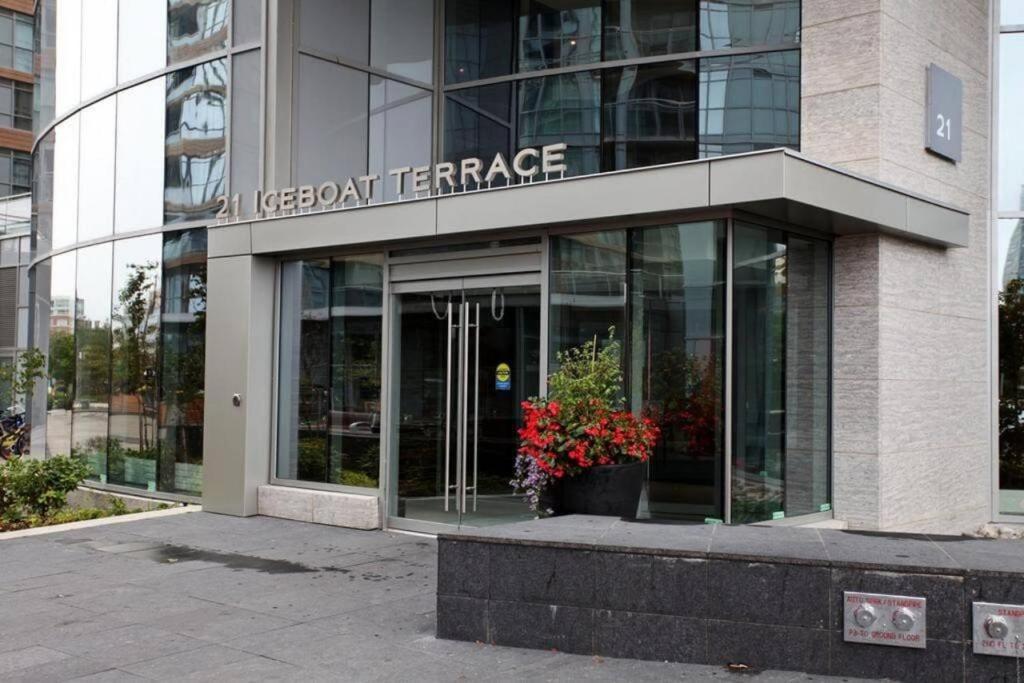 Luxury Downtown Lakeview & City View Condo Toronto Dış mekan fotoğraf