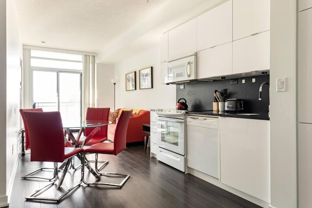 Luxury Downtown Lakeview & City View Condo Toronto Dış mekan fotoğraf