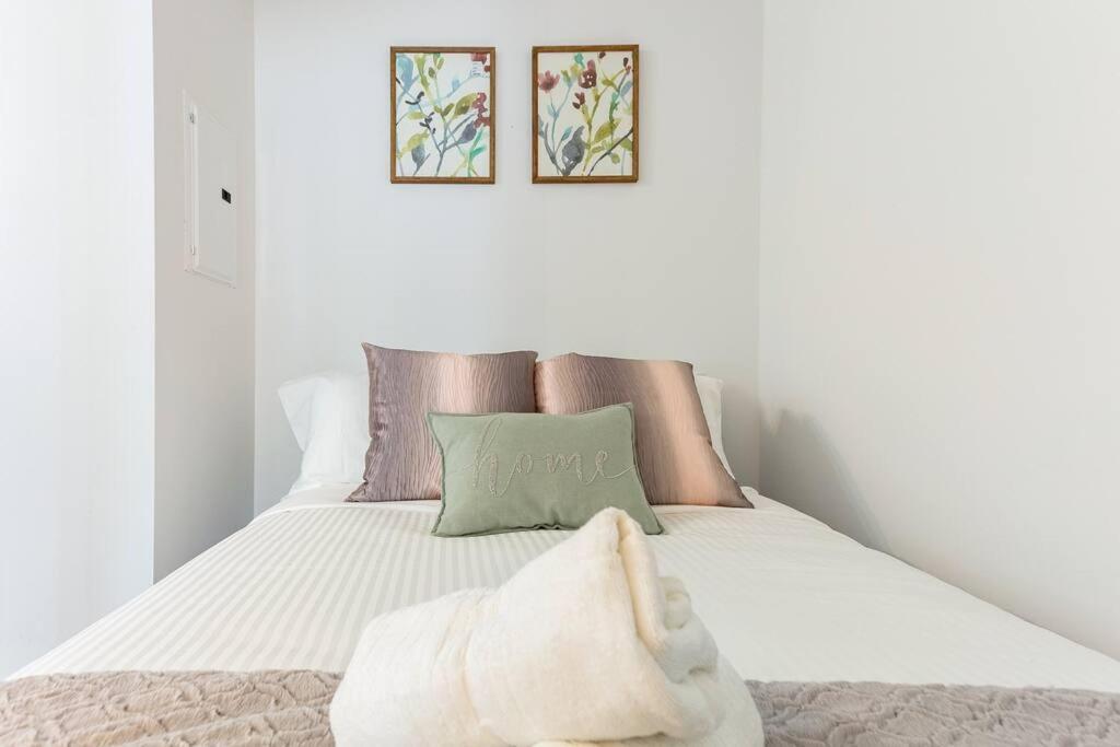 Luxury Downtown Lakeview & City View Condo Toronto Dış mekan fotoğraf